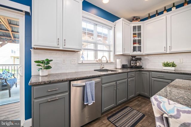 2133 BRIDGEPORT AVE, Pennsburg, PA 18073