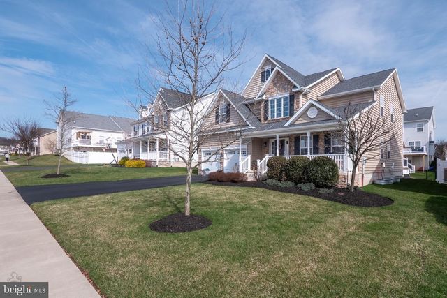 2133 BRIDGEPORT AVE, Pennsburg, PA 18073