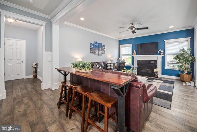 2133 BRIDGEPORT AVE, Pennsburg, PA 18073