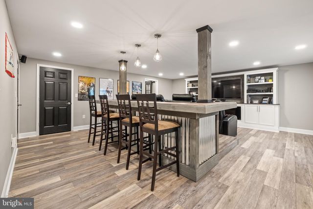 2133 BRIDGEPORT AVE, Pennsburg, PA 18073