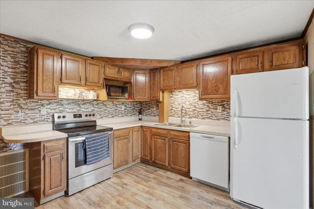 1756 NEWCOMER ROAD, Chambersburg, PA 17202
