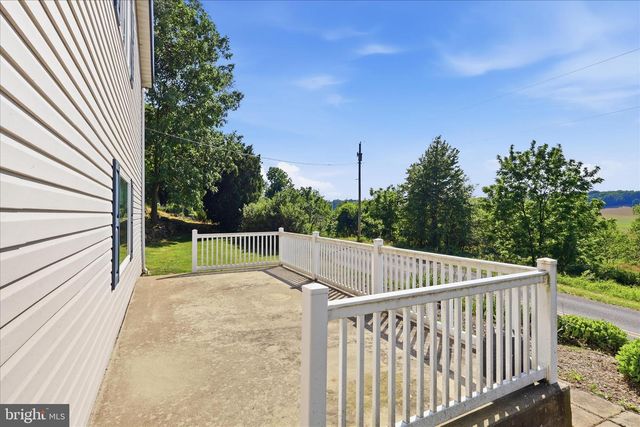 1756 NEWCOMER ROAD, Chambersburg, PA 17202