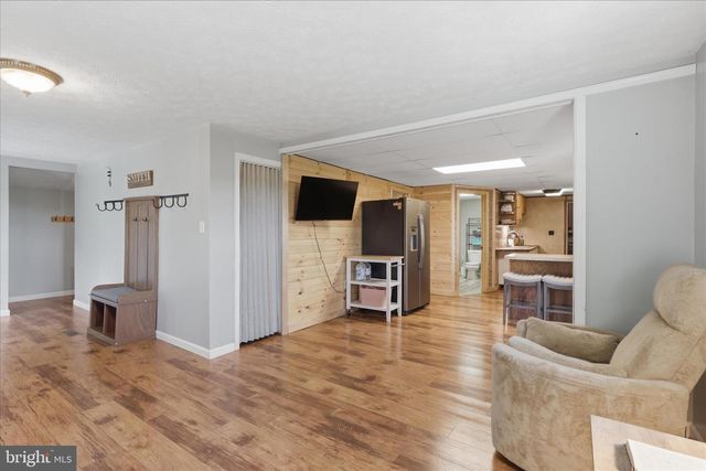 1756 NEWCOMER ROAD, Chambersburg, PA 17202