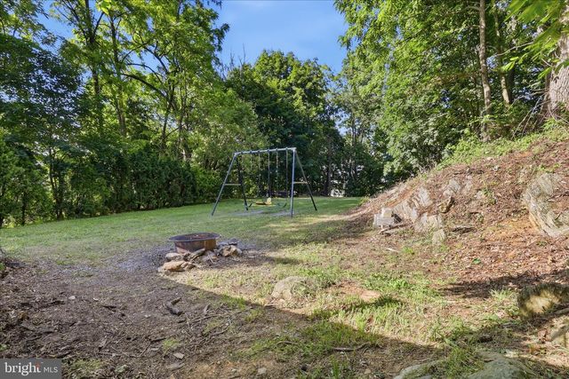 1756 NEWCOMER ROAD, Chambersburg, PA 17202