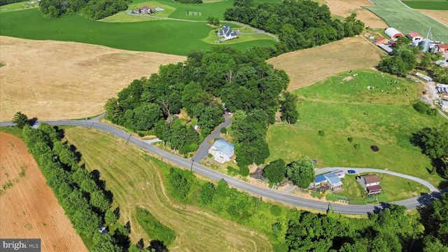 1756 NEWCOMER ROAD, Chambersburg, PA 17202