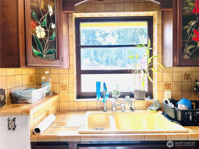 15326 Ashworth Place N, Shoreline, WA 98133