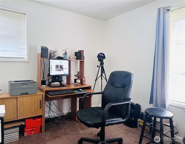 15326 Ashworth Place N, Shoreline, WA 98133