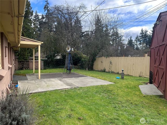 15326 Ashworth Place N, Shoreline, WA 98133