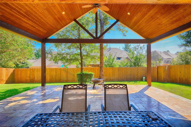 2403 Ellis Park Lane, Conroe, TX 77304