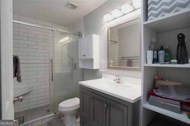 905 WENTWORTH, Alpharetta, GA 30022