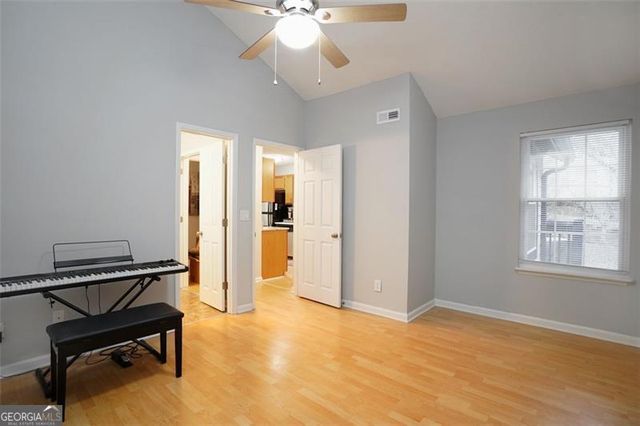 905 WENTWORTH, Alpharetta, GA 30022