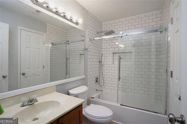 905 WENTWORTH, Alpharetta, GA 30022