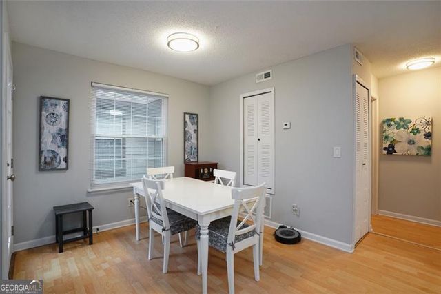 905 WENTWORTH, Alpharetta, GA 30022