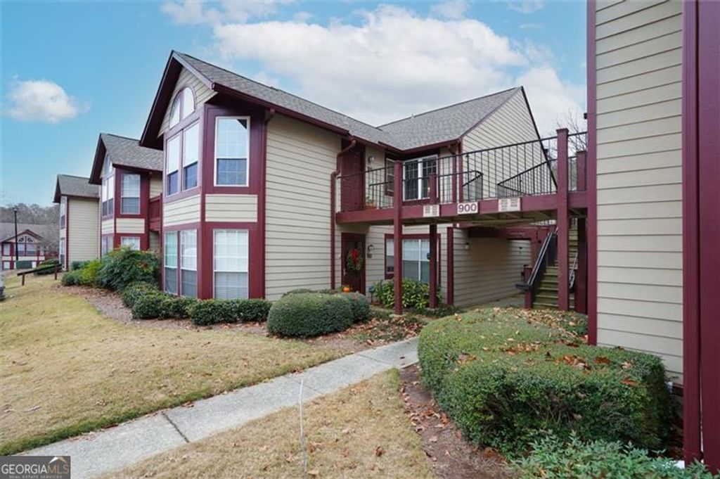 905 WENTWORTH, Alpharetta, GA 30022