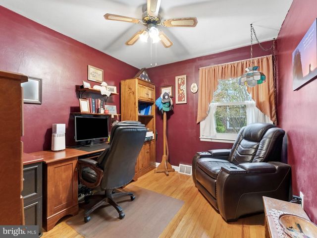 1913 BENTON AVE, Philadelphia, PA 19152