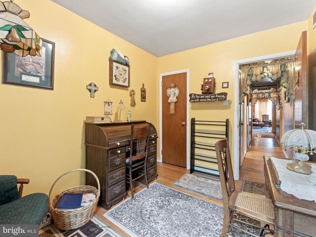 1913 BENTON AVE, Philadelphia, PA 19152