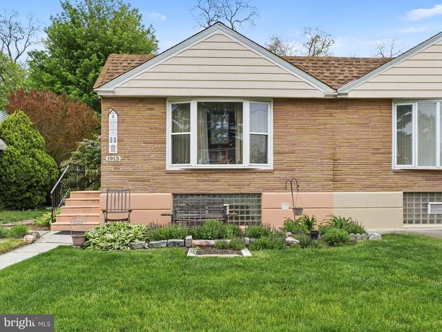 1913 BENTON AVE, Philadelphia, PA 19152