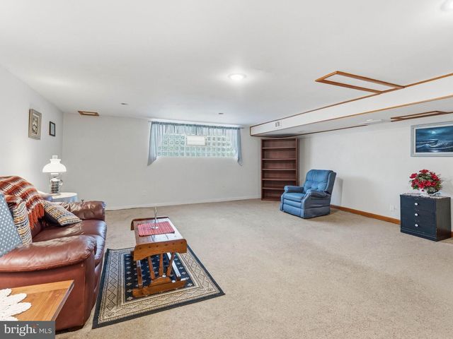 1913 BENTON AVE, Philadelphia, PA 19152
