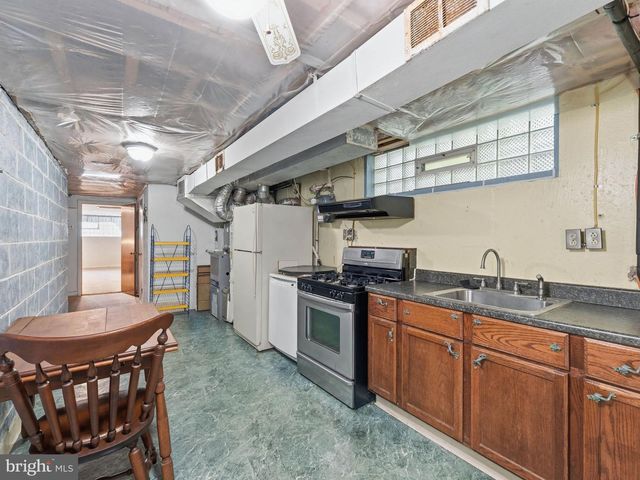 1913 BENTON AVE, Philadelphia, PA 19152