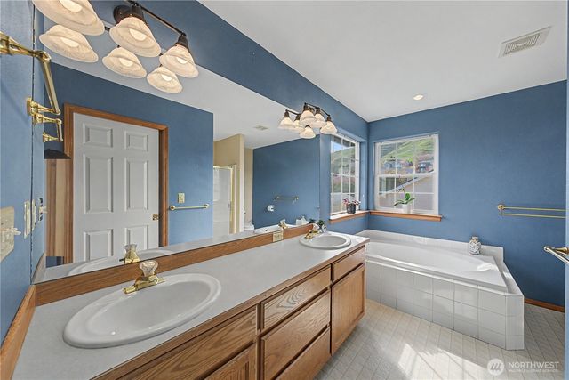 1929 Hideaway Place, Wenatchee, WA 98801