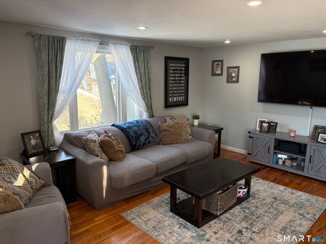 12 McDermott Street, Milford, CT 06460