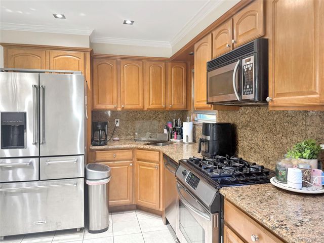 2104 157th Street, Whitestone, NY 11357