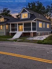 2977 Chalmers Street, Detroit, MI 48215