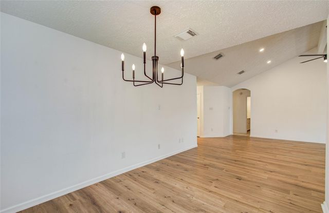 713 Willow Creek Drive, La Porte, TX 77571