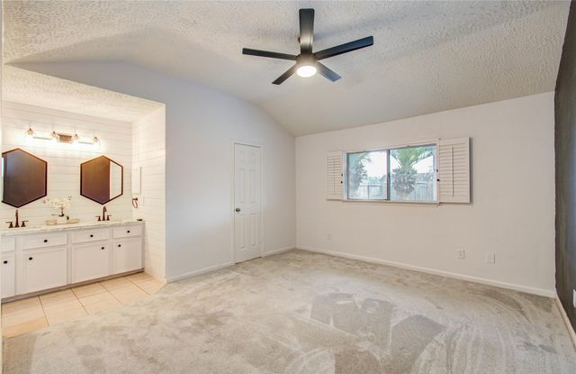 713 Willow Creek Drive, La Porte, TX 77571