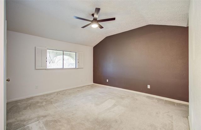 713 Willow Creek Drive, La Porte, TX 77571