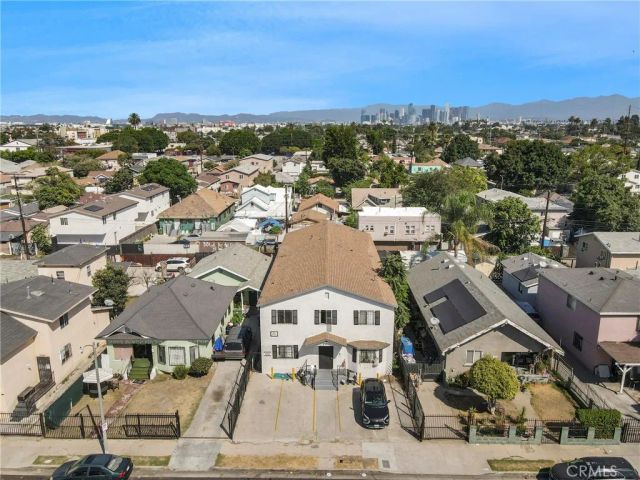 211 E 55th Street, Los Angeles, CA 90011