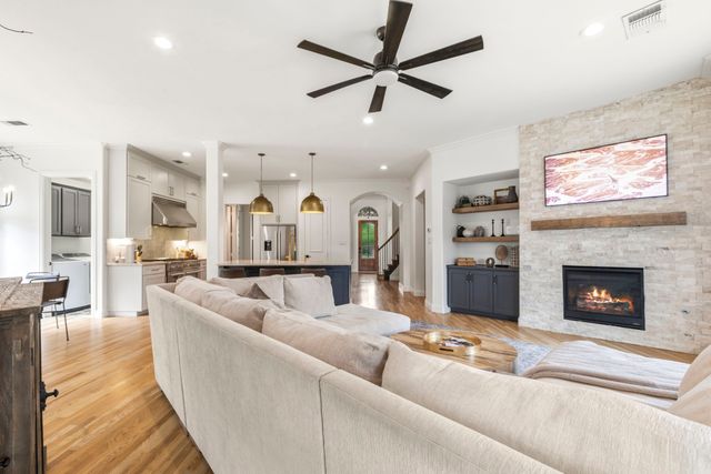 1116 Damsel Ginger Lane, Lewisville, TX 75056