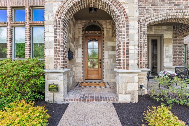 1116 Damsel Ginger Lane, Lewisville, TX 75056