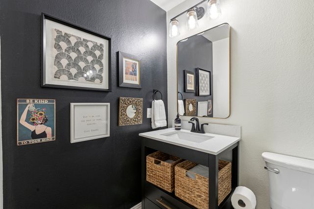 1116 Damsel Ginger Lane, Lewisville, TX 75056