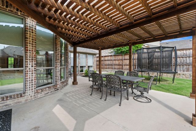 1116 Damsel Ginger Lane, Lewisville, TX 75056