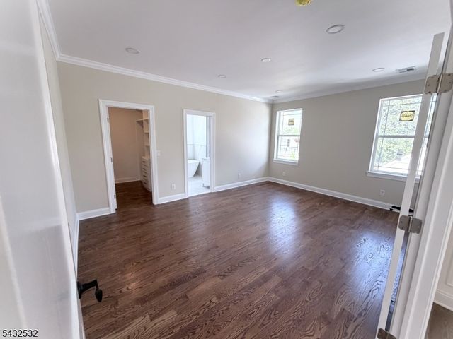 28 McKinley, Woodbridge Twp., NJ 08830