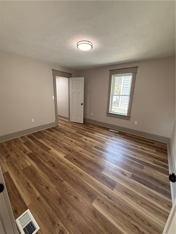 127 Whitestown Road, Twp Of But Sw, PA 16045