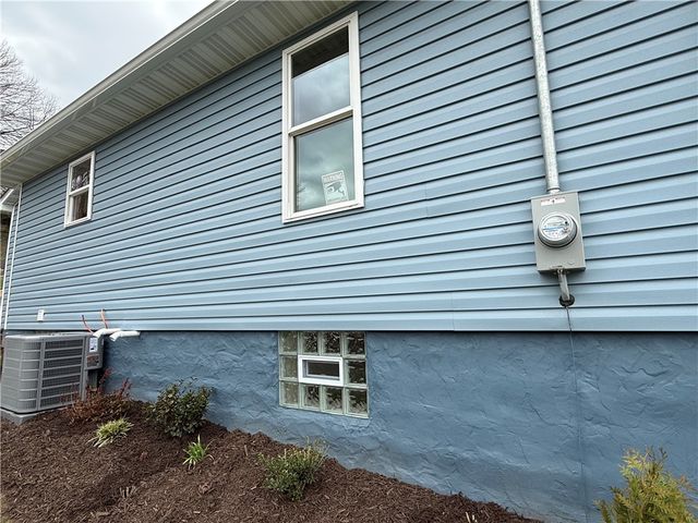 127 Whitestown Road, Twp Of But Sw, PA 16045