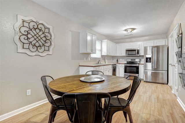 605 Copper CT, Jarrell, TX 76537