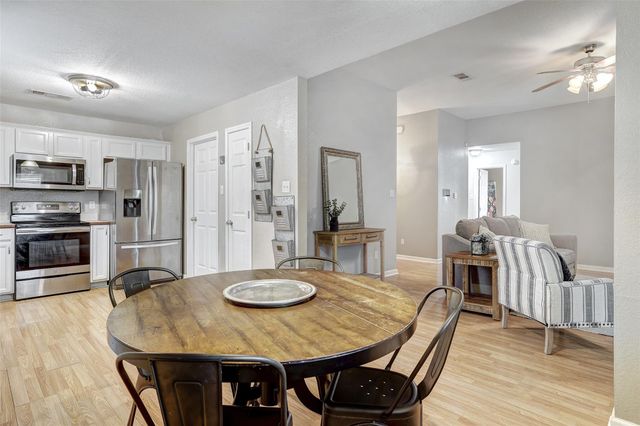 605 Copper CT, Jarrell, TX 76537