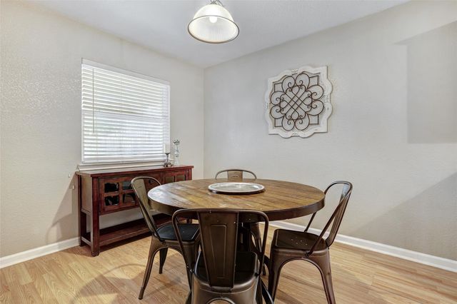 605 Copper CT, Jarrell, TX 76537