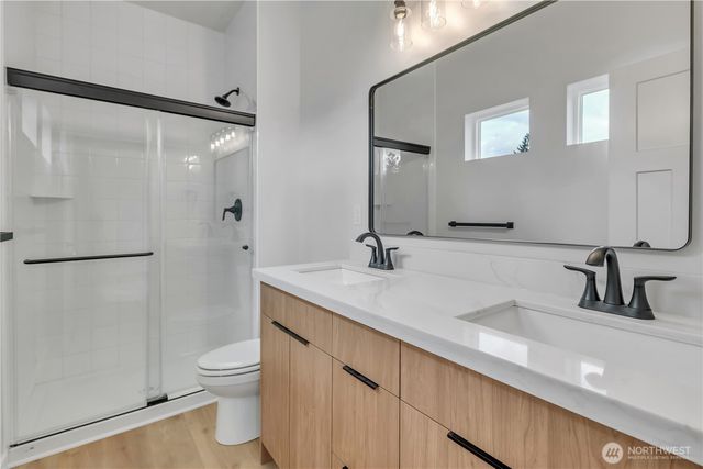 210 Silver Lane SE, Orting, WA 98360