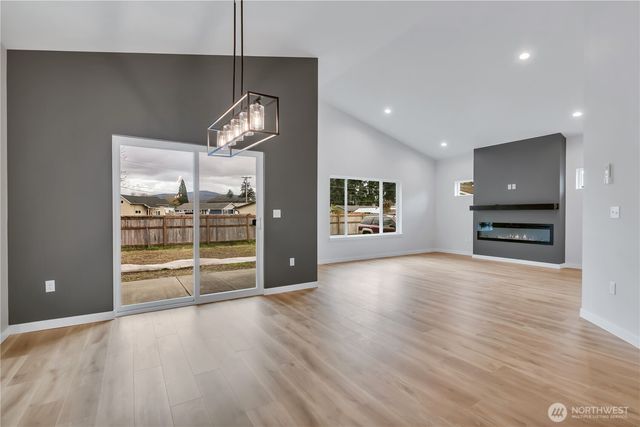 210 Silver Lane SE, Orting, WA 98360