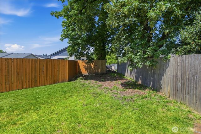 210 Silver Lane SE, Orting, WA 98360