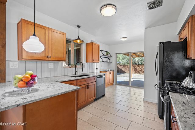 2735 N Park Avenue, Tucson, AZ 85719