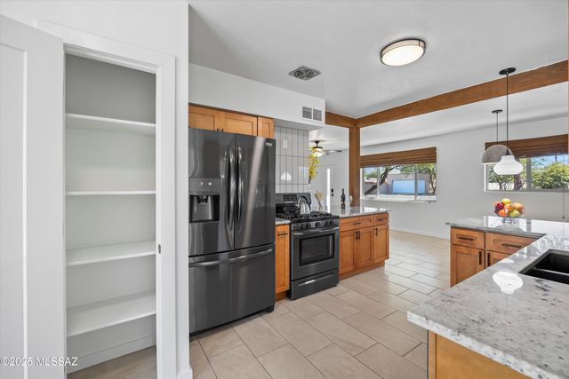 2735 N Park Avenue, Tucson, AZ 85719