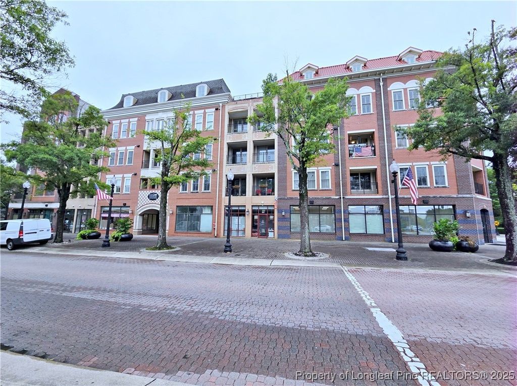 325 Hay Street 307, Fayetteville, NC 28301 — photo 2