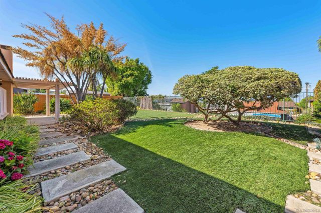 7101 Regner Rd, San Diego, CA 92119
