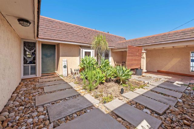 7101 Regner Rd, San Diego, CA 92119