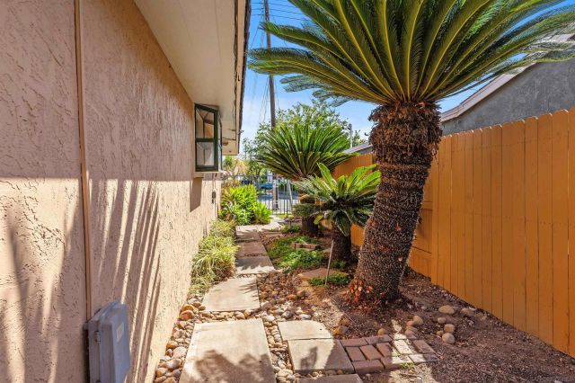 7101 Regner Rd, San Diego, CA 92119